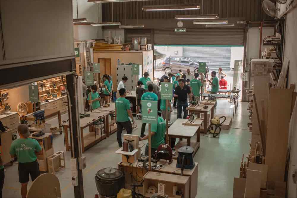 The KitaBina studio floor during a training day